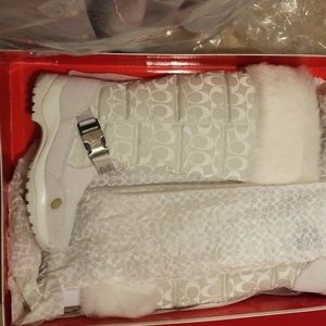 Coach suzy white high boot